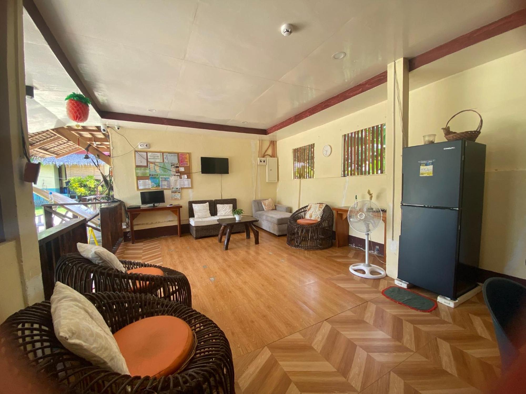 Road Garden Villa General Luna  Εξωτερικό φωτογραφία